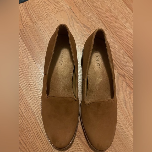 Vionic Women's Willa Wedge Brown Suede Loafers - Picture 1 of 6